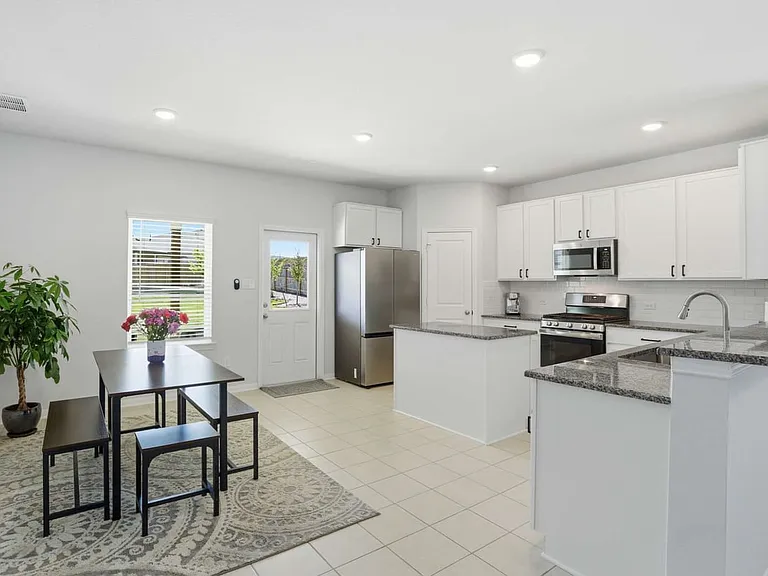 181 Josh Ln — Photo 1