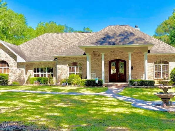 13337 C Necaise Rd, Pass Christian, MS 39571