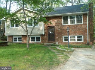 1215 Hilltop Dr, Annapolis, MD