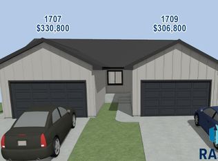 1709 N Tina Dr, Sioux Falls, SD 57110