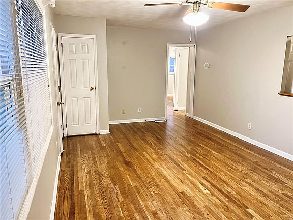 3rd image of 1630 Fernbrook Dr