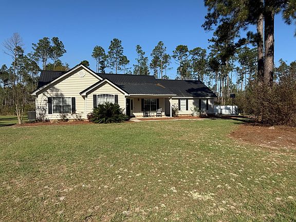 2nd image of 152 Riverside Dr