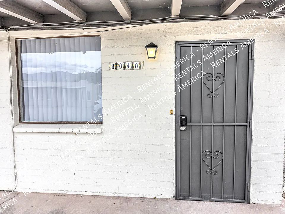3040 N Sparkman Blvd #1