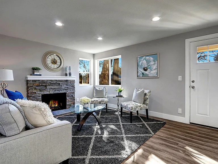 10625 Broadway Ave S — Photo 4