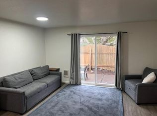 2240 Maplewood Dr S, Salem, OR 97306