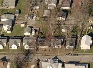1207 E Memorial Dr, Muncie, IN 47302