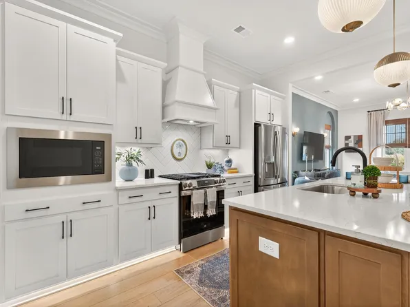 1848 Williamette Trce, Hoover, AL 35244