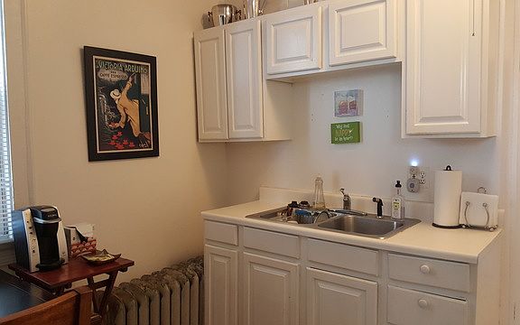 5th image of 4907 N Janssen Ave APT 1