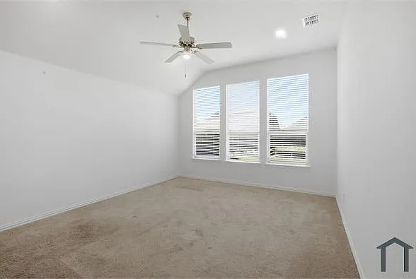 700 Pistachio Pkwy — Photo 4