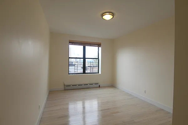 Rented by Compass | media 13