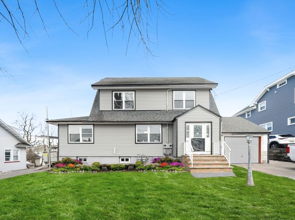 253 Henry St Floor 1