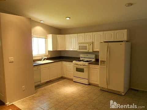 2nd image of 109 W Rowland Ave