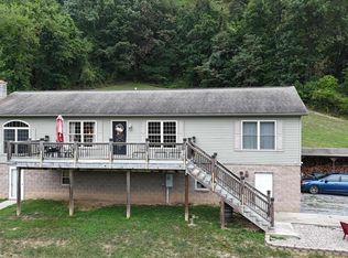 40 Ellen Ln, Fairview, WV 26570