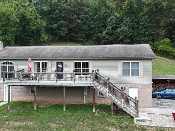 40 Ellen Ln, Fairview, WV 26570