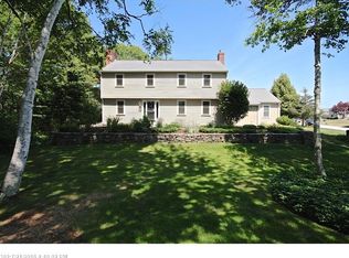 13 Roundabout Ln, Cape Elizabeth, ME 04107