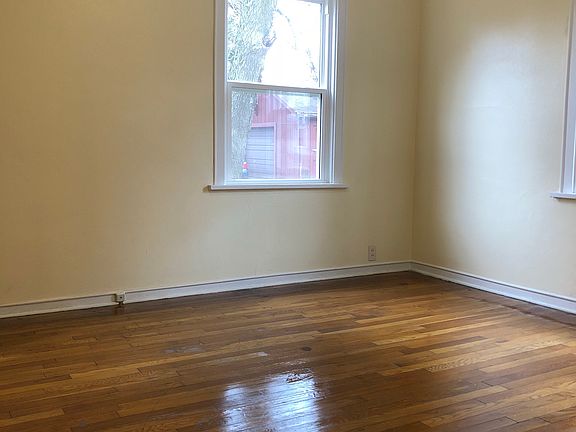 4th image of 410 Delaware Ave APT 1