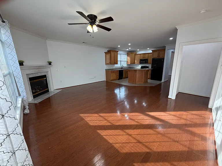 15308 Royal Troon Ave #9 — Photo 5