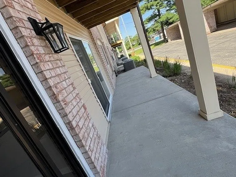 Avalon Woods Apartment Homes — Photo 52