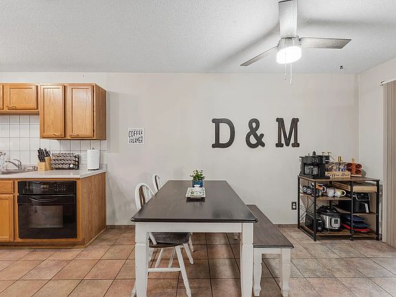 4th image of 1645 Hickory Ln #1