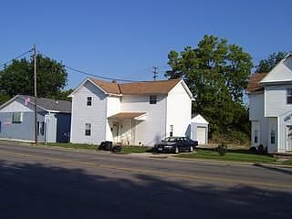 1st image of 116 W Main St