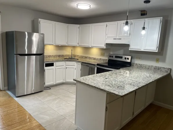 70 Edgeworth St Unit 16, Worcester, MA 01605