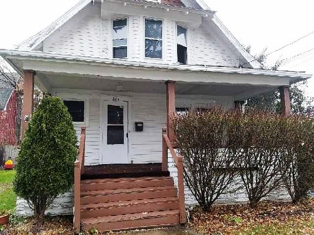 1st image of 203 E Union St