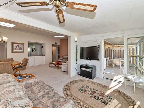 5th image of 10841 W Windsor Dr