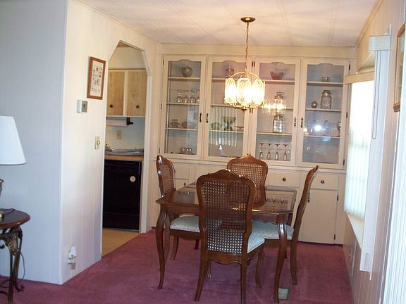 Dinning rm