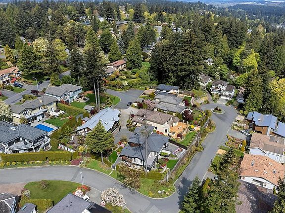 5th image of 943 Sea Ridge Ln