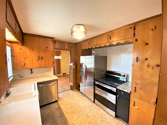 5th image of 1665 S 55th St