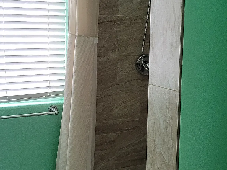 stall shower