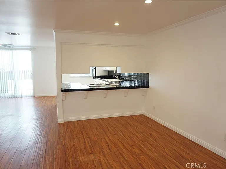 4610 Densmore Ave #20 — Photo 12