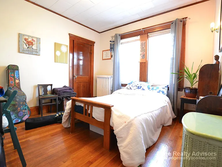 6 Oliva Rd — Photo 3