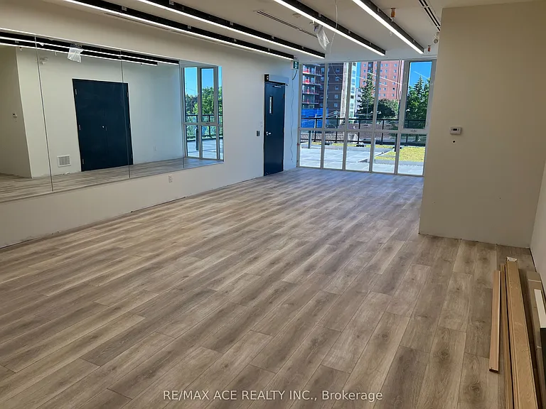 128 King St N #1610 — Photo 13
