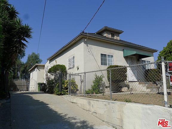2nd image of 1043 S Berendo St