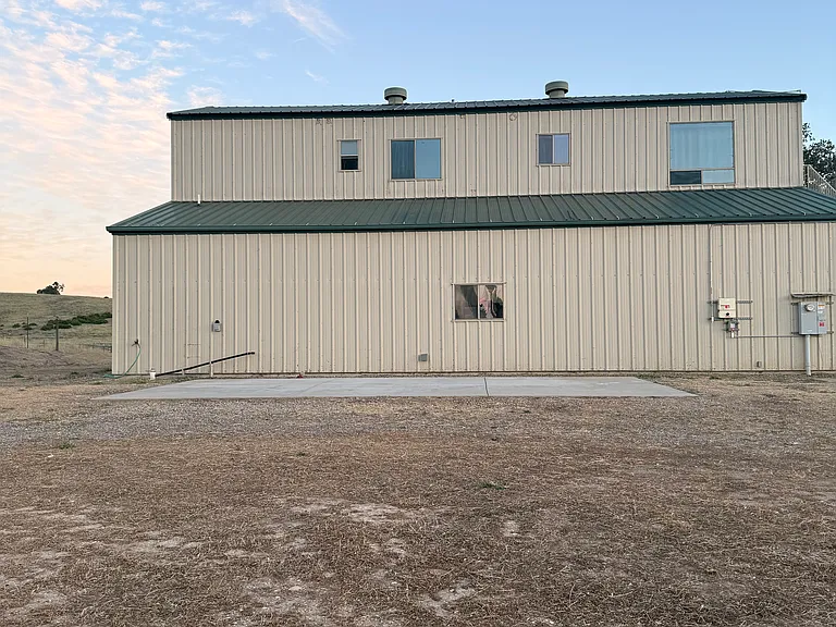 3155 Creston Rd — Photo 2