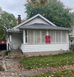 2306 Illinois Ave, Flint, MI, 48506