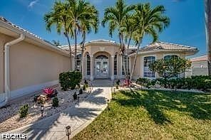 5th image of 702 SW 52nd St