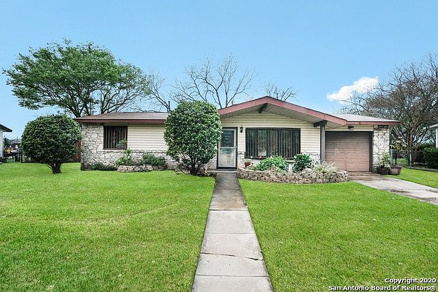 1st image of 258 Ivy Ln