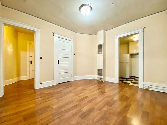 2nd image of 1511 Boylston Ave #B1