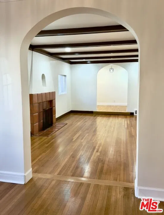 4 bed, 2.5 bath, 2300 sqft, $7,500 — Photo 4
