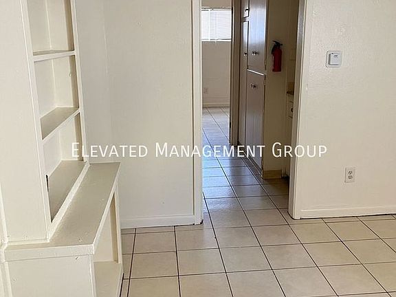 3rd image of 1024 Alvarado Dr SE Unit 14
