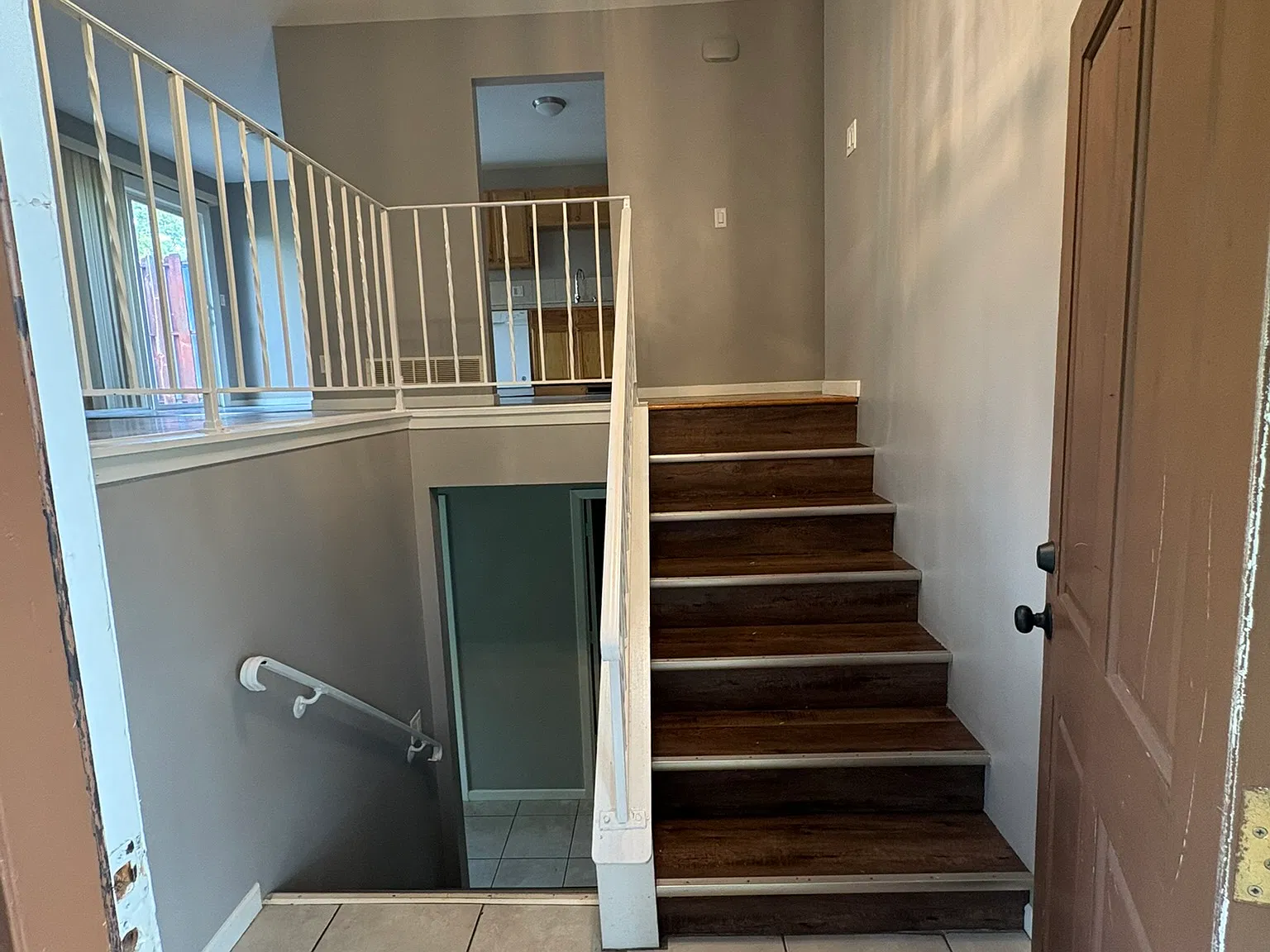 3 bed, 1.5 bath, 1500 sqft, $2,100 — Photo 3