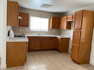 217 N Spruce Ave #B, Rialto, CA 92376