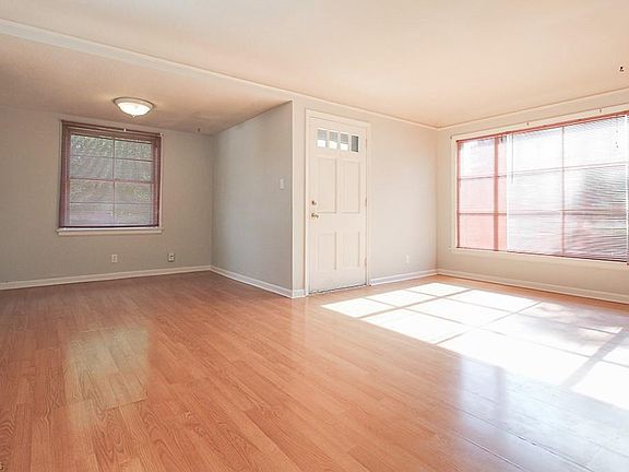 2nd image of 6796 Greenleaf Ave