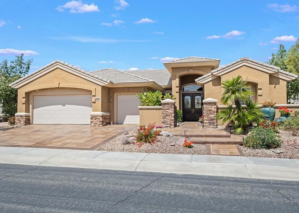 1st image of 78292 Griffin Dr