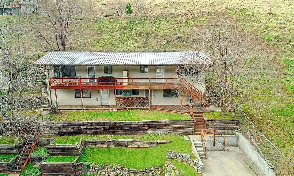 1st image of 345 S Whitewater Dr