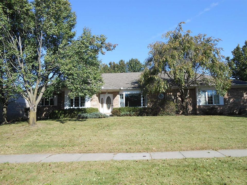 1st image of 4913 Wicklow Dr
