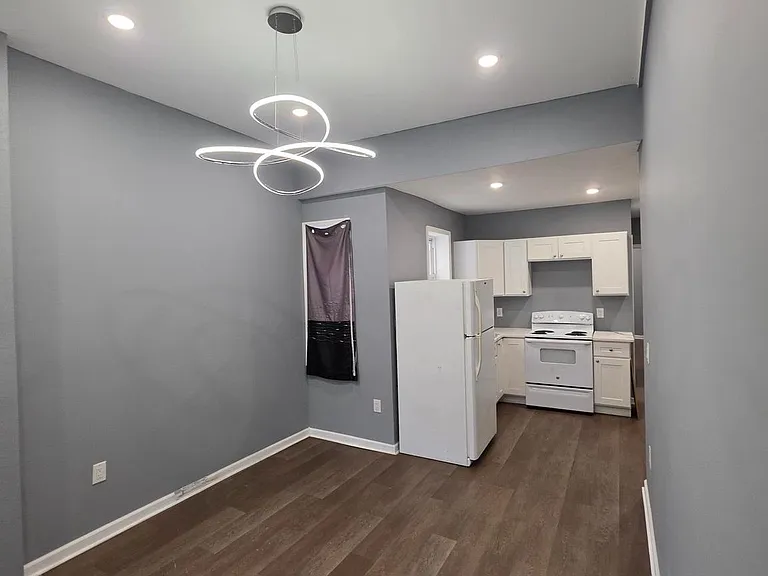 2535 N 8th St #1 — Photo 1