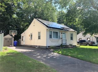 49 Canterbury St, East Hartford, CT 06118